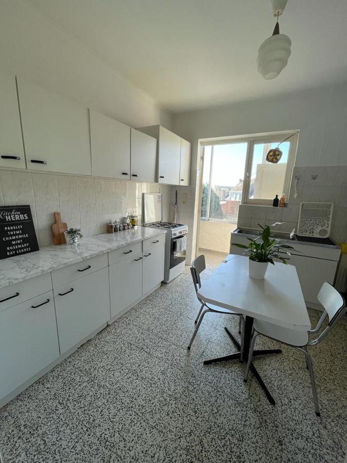 Appartement Dans Un Beau Quartier A Anderlecht 브뤼셀 외부 사진